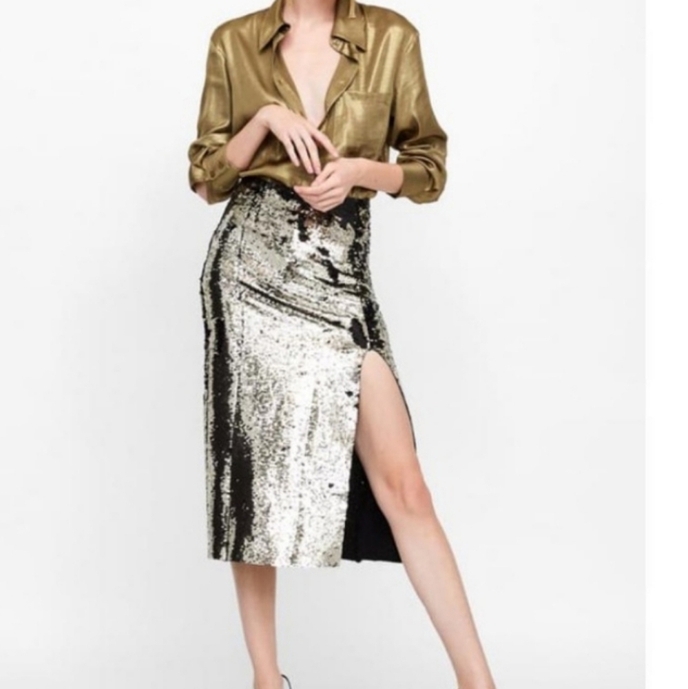 Zara Sequins skirt medium nwt with slit